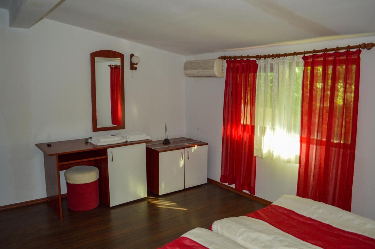 Hotel Romantika Varna Exterior photo